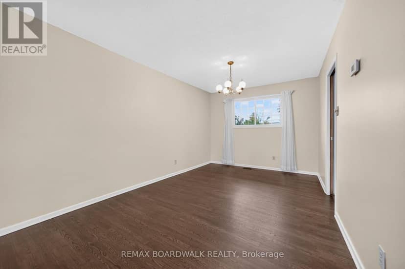 20 Tripp Crescent — photo 10 of 40
