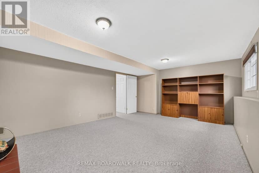 20 Tripp Crescent — photo 32 of 40
