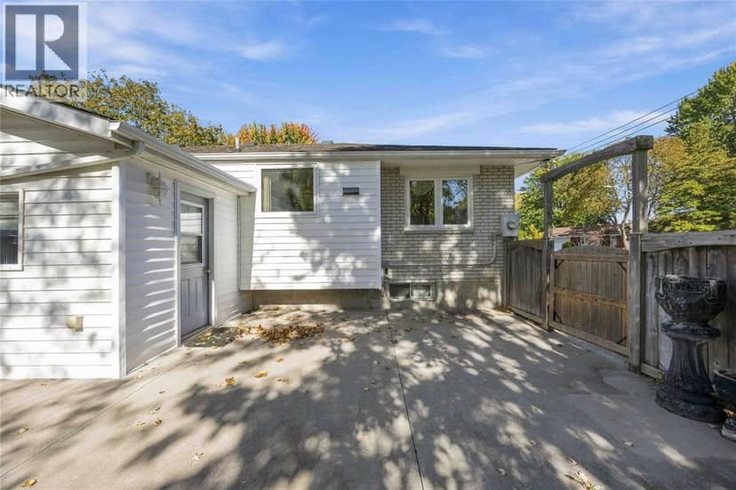 913 Wedgewood Avenue — photo 37 of 40