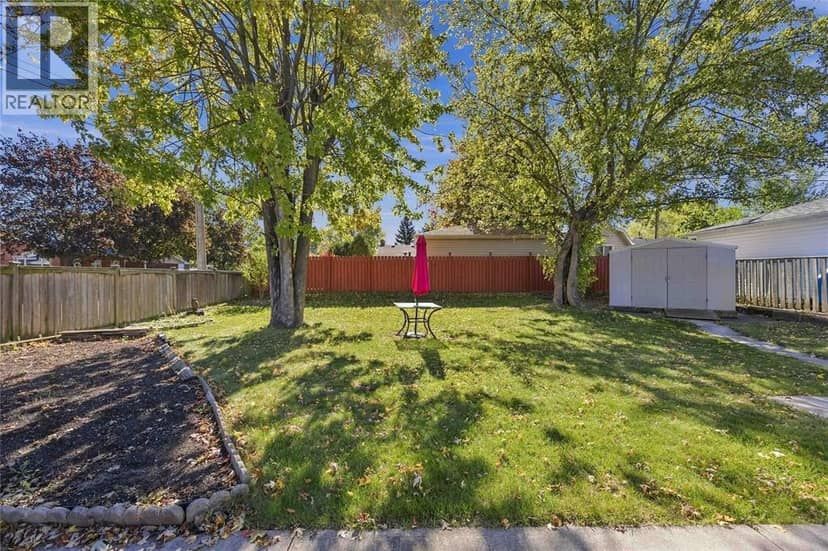 913 Wedgewood Avenue — photo 39 of 40