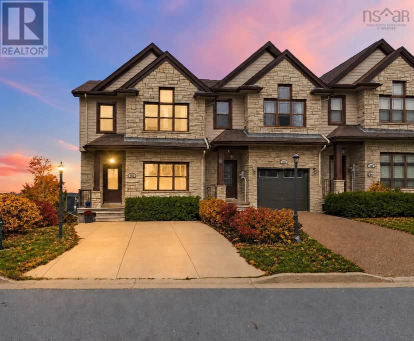 147 Maple Grove Avenue, Timberlea