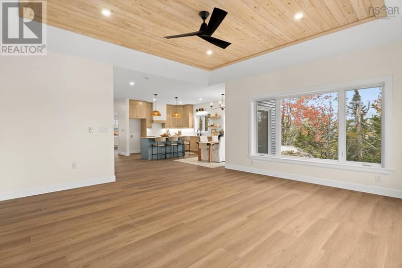 100 Lakepoint Way — photo 10 of 40