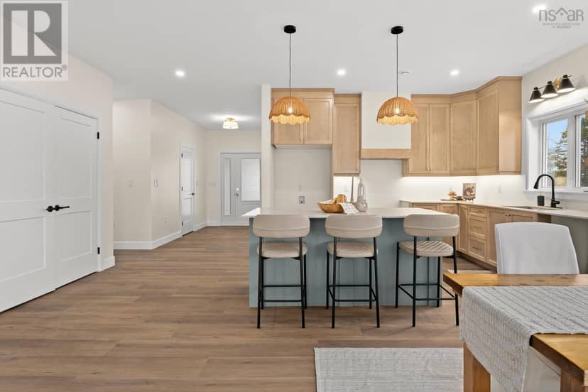 100 Lakepoint Way — photo 12 of 40