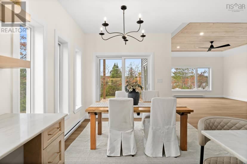 100 Lakepoint Way — photo 19 of 40