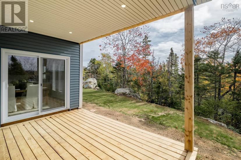 100 Lakepoint Way — photo 22 of 40