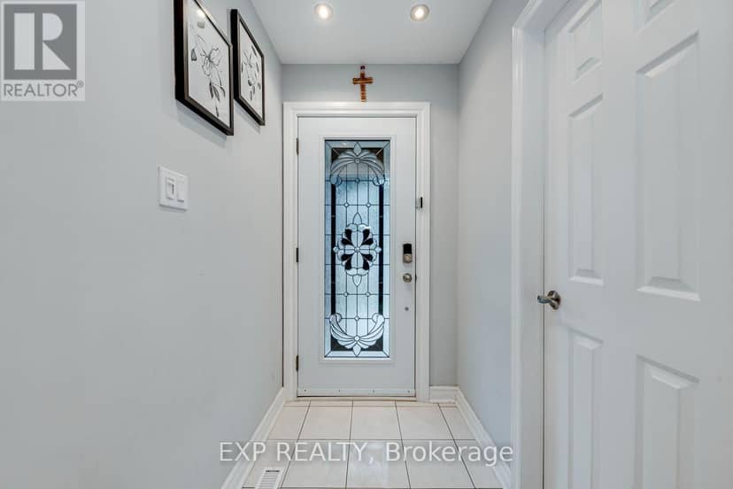 19 Horned Owl Drive — photo 4 of 40