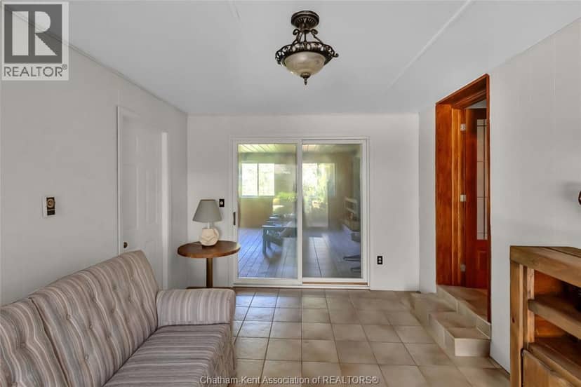 20928 Victoria ROAD — photo 37 of 40