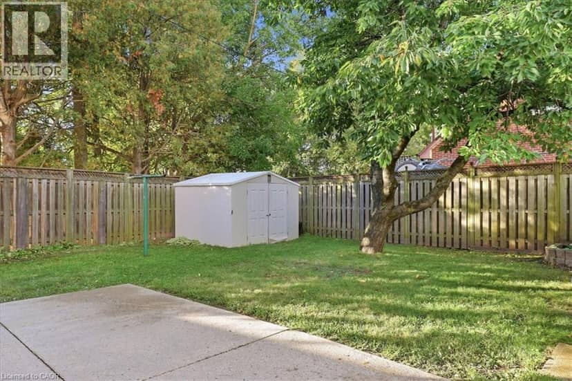 115 ROXBOROUGH Avenue — photo 4 of 40