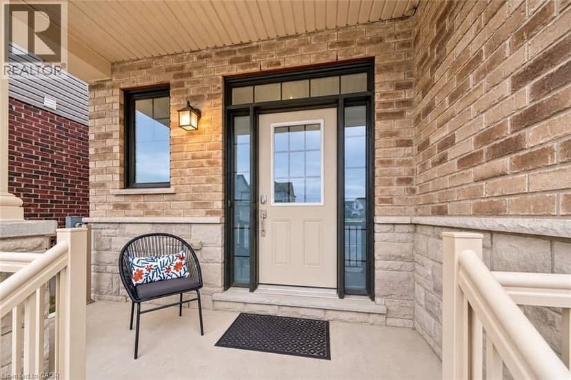 584 BLAIR CREEK Drive, Kitchener, photo 2