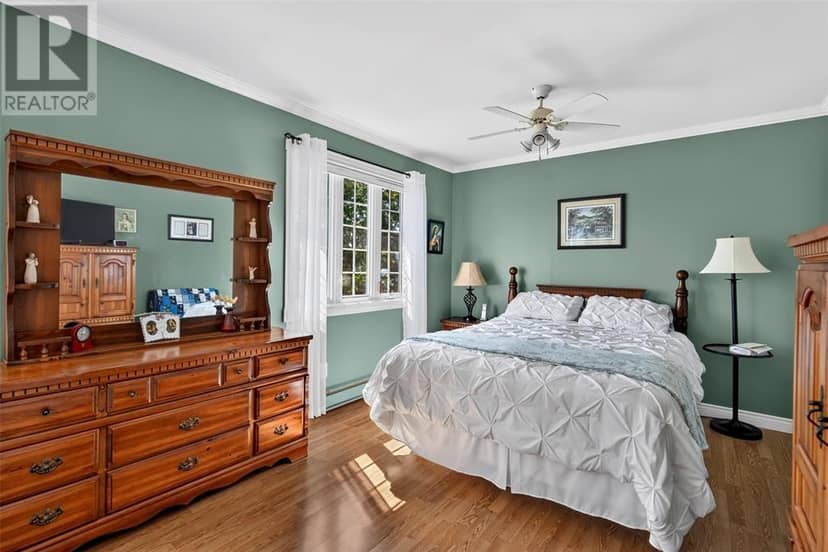 7 Leslie Street — photo 36 of 40