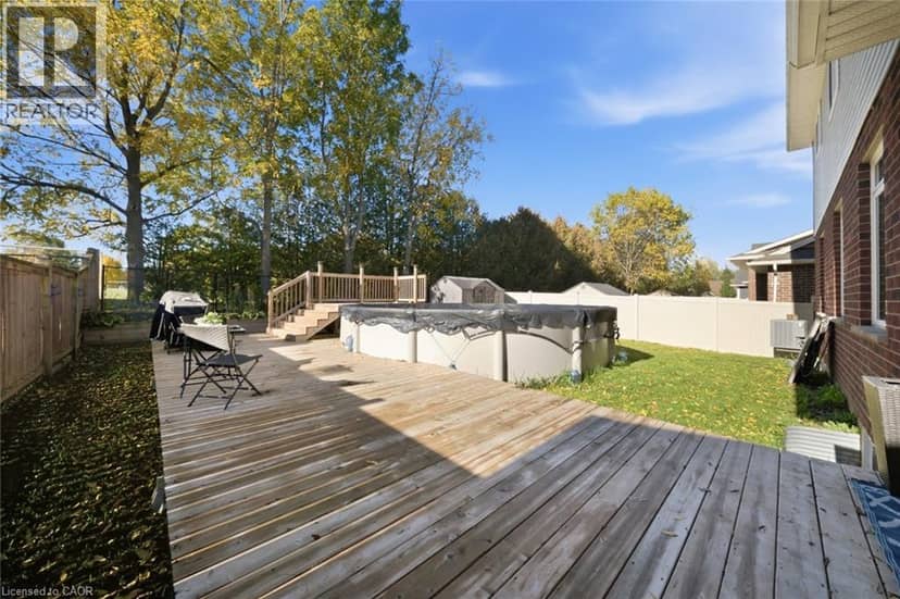 24 HOLLINGSHEAD Road — photo 35 of 40