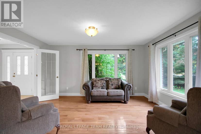 7089 Bush Drive, Ottawa, photo 5