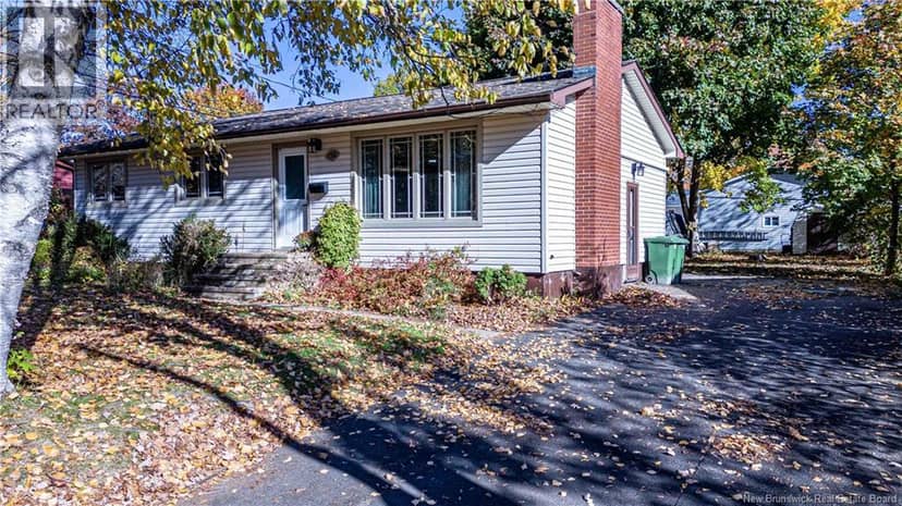 130 Epworth Circle, Fredericton, photo 2