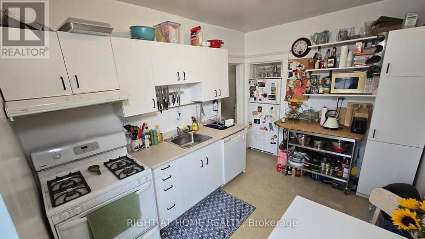 261 Grace Street — photo 16 of 36