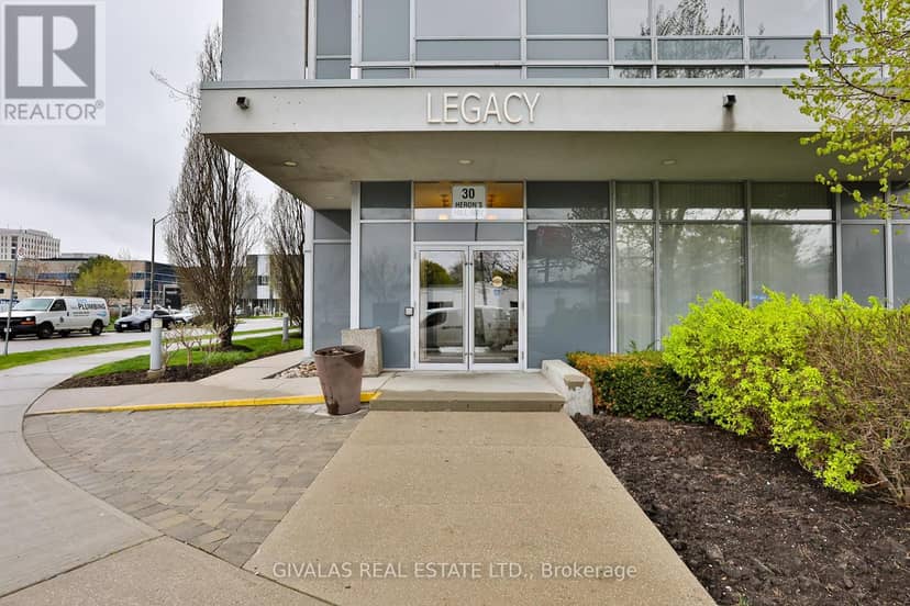 2110 - 30 Herons Hill Way, Toronto, photo 3