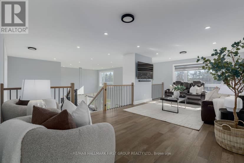 11 Jones Avenue — photo 32 of 40