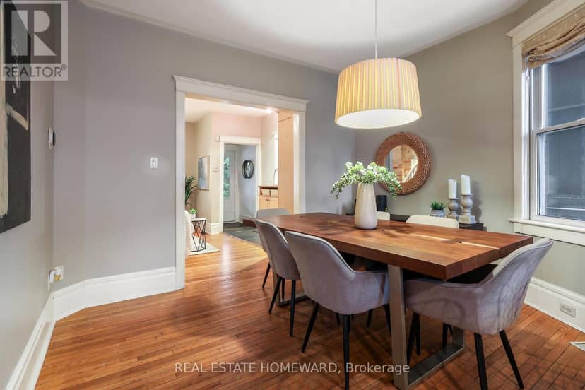 207 Waverley Road — photo 12 of 39