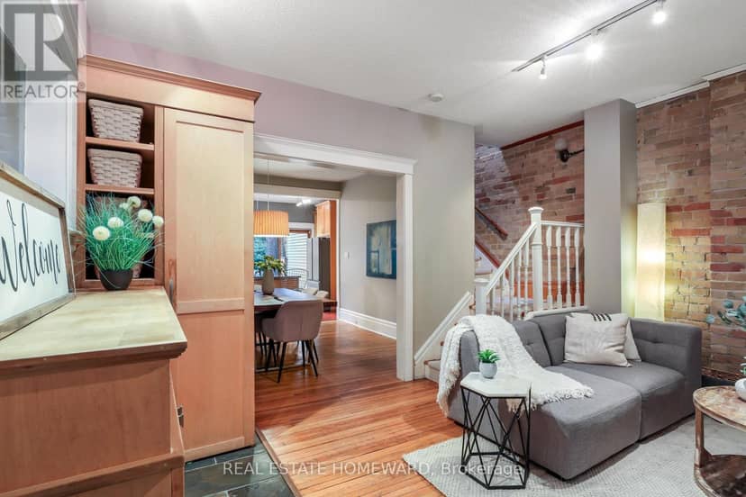 207 Waverley Road, Toronto, photo 4