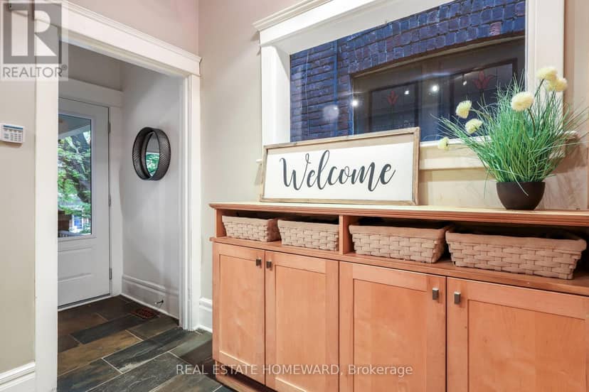 207 Waverley Road, Toronto, photo 5