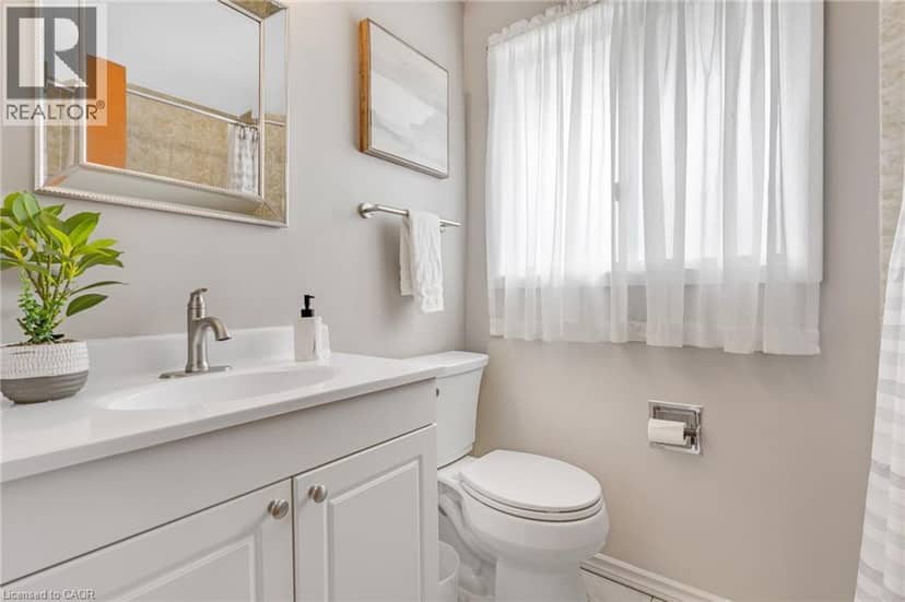 8 BLUE SPRUCE Court — photo 32 of 40