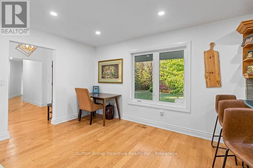 495377 Veterans Road South Road — photo 12 of 40