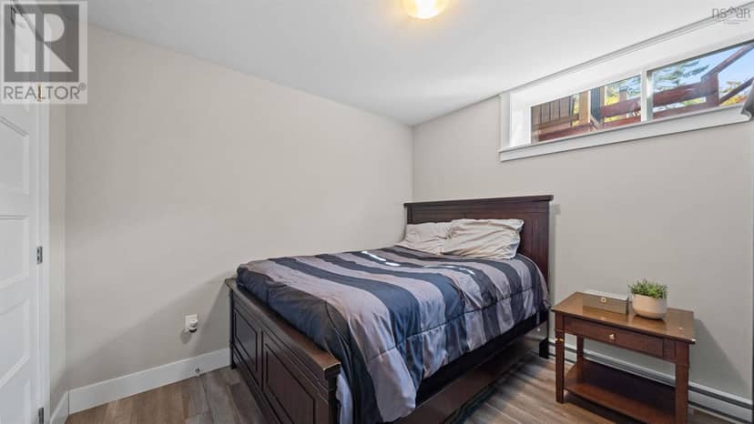 329 Savoy Avenue, Kingswood North — photo 36 of 40