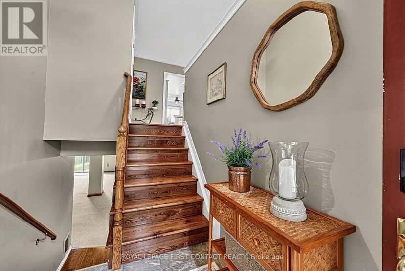 22 Logan Court — photo 4 of 40