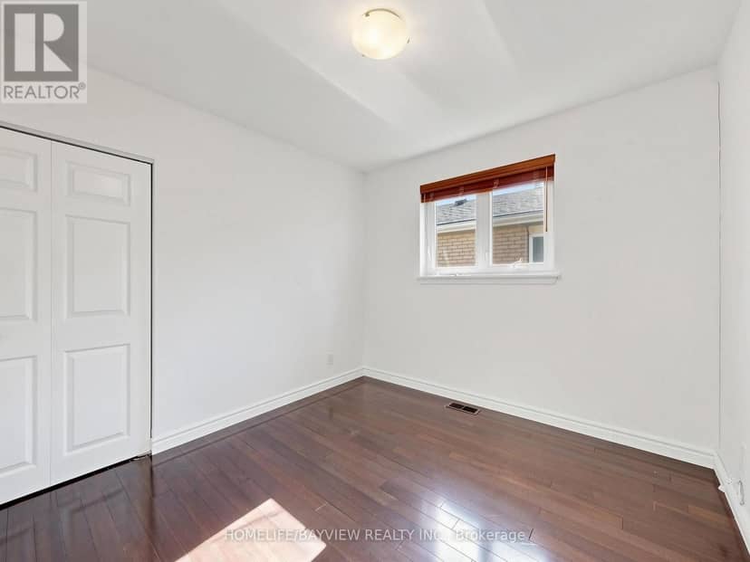 14 Crispin Crescent — photo 17 of 34