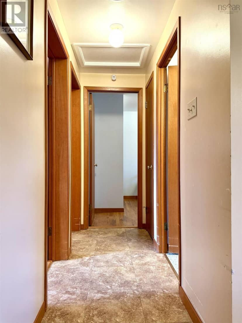 10 Chapel Street — photo 21 of 40
