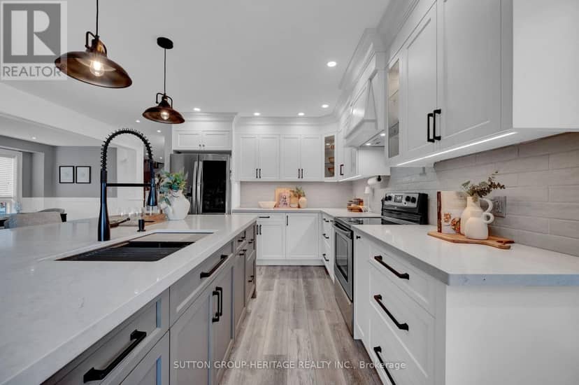 1318 Meath Drive, Oshawa, photo 2