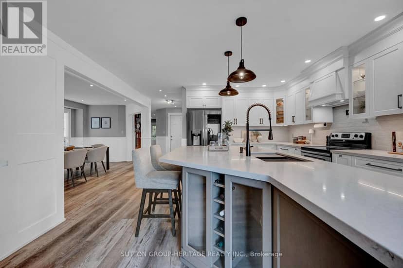1318 Meath Drive, Oshawa, photo 3