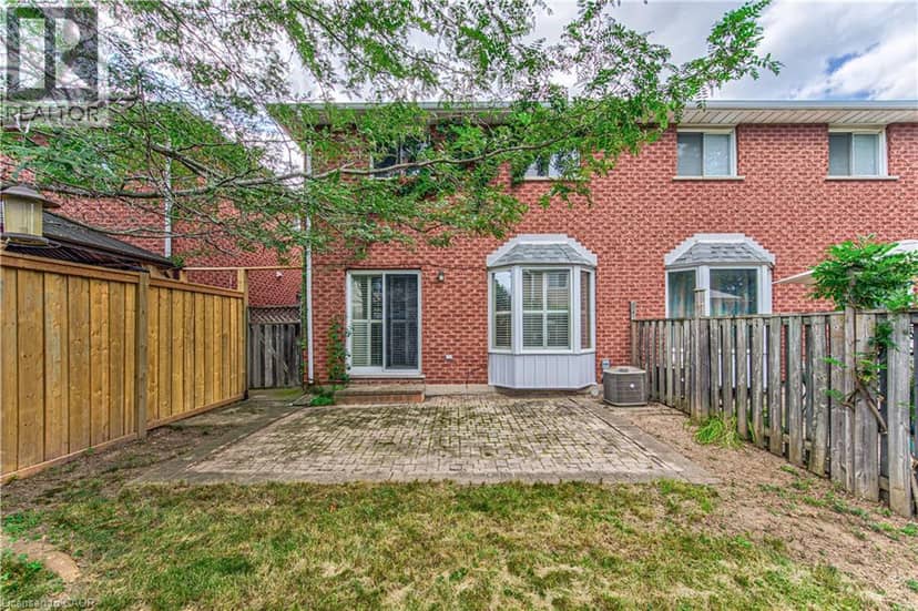 86 CHELSEA Crescent — photo 37 of 40