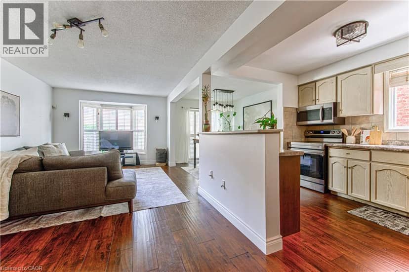 86 CHELSEA Crescent — photo 10 of 40