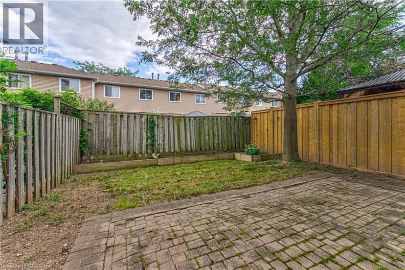 86 CHELSEA Crescent — photo 34 of 40