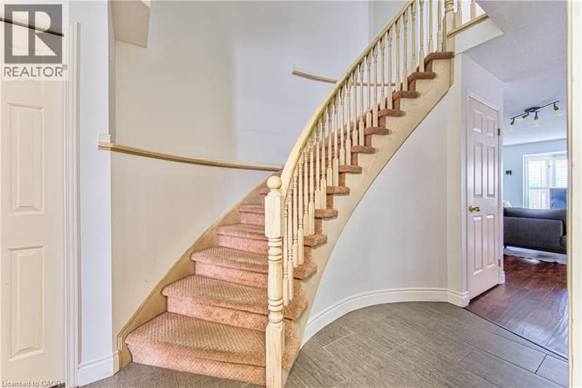 86 CHELSEA Crescent, Stoney Creek, photo 7