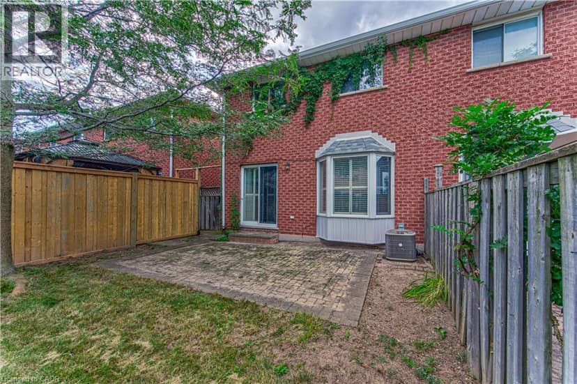 86 CHELSEA Crescent — photo 36 of 40