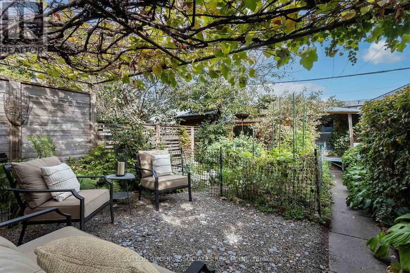 257 Perth Avenue — photo 17 of 38