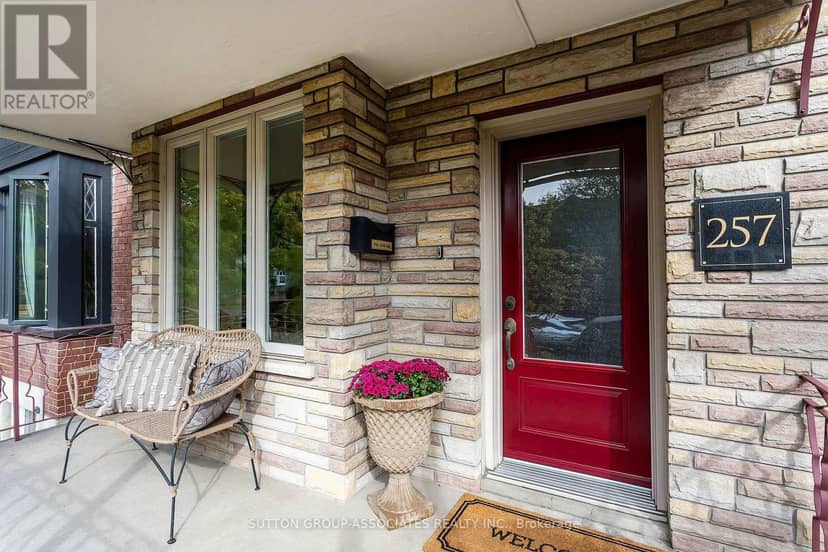 257 Perth Avenue, Toronto, photo 2