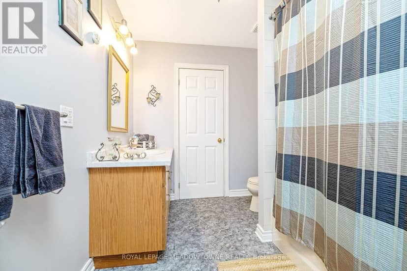 1345 Parkside Avenue — photo 13 of 40