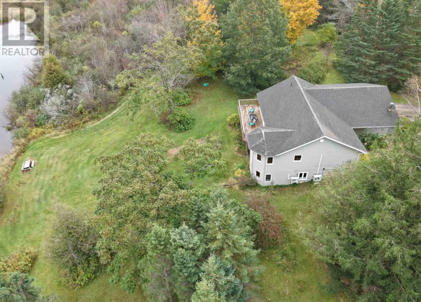 33 MacPhail Park Road — photo 5 of 40