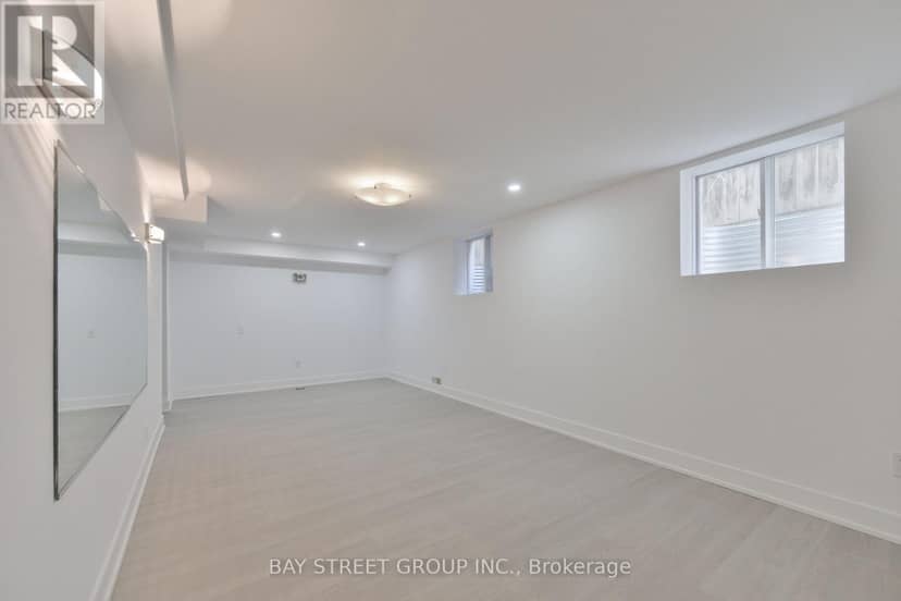 50 Owen Boulevard — photo 36 of 40