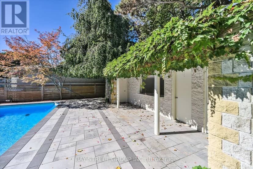 50 Owen Boulevard — photo 38 of 40