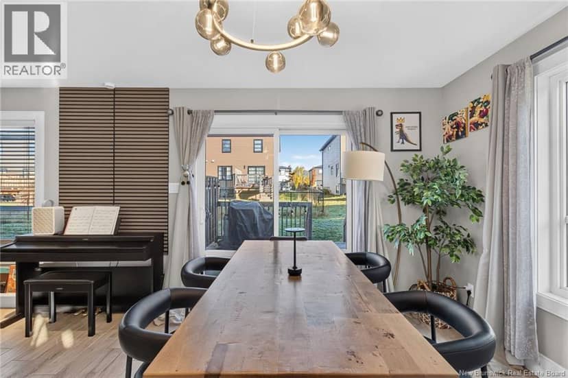 37 Timandra Crescent — photo 10 of 40