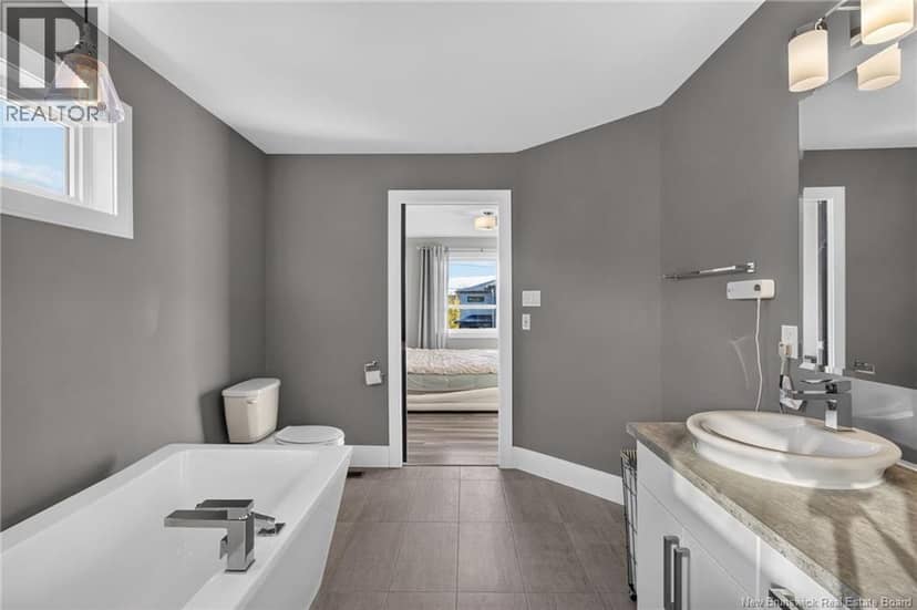 37 Timandra Crescent — photo 24 of 40
