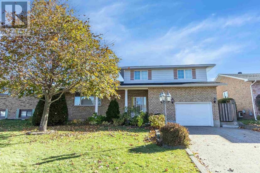 30 Highcrest ST, Sault Ste. Marie