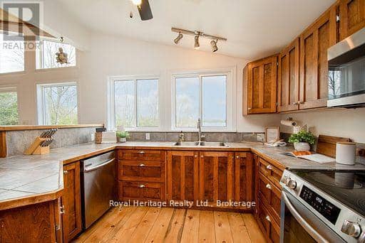 202 Sumcot Drive — photo 19 of 40