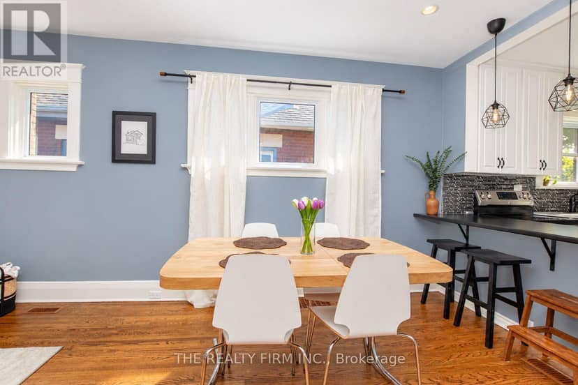 117 Thornton Avenue — photo 10 of 40
