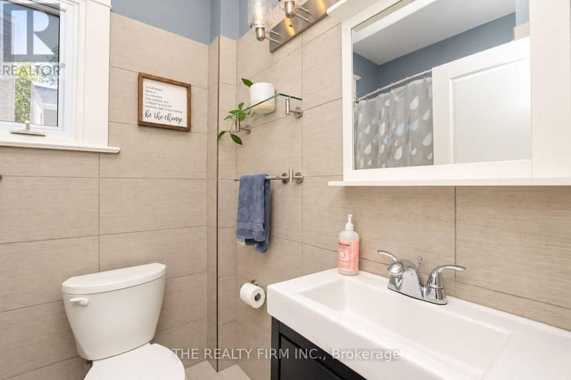 117 Thornton Avenue — photo 23 of 40