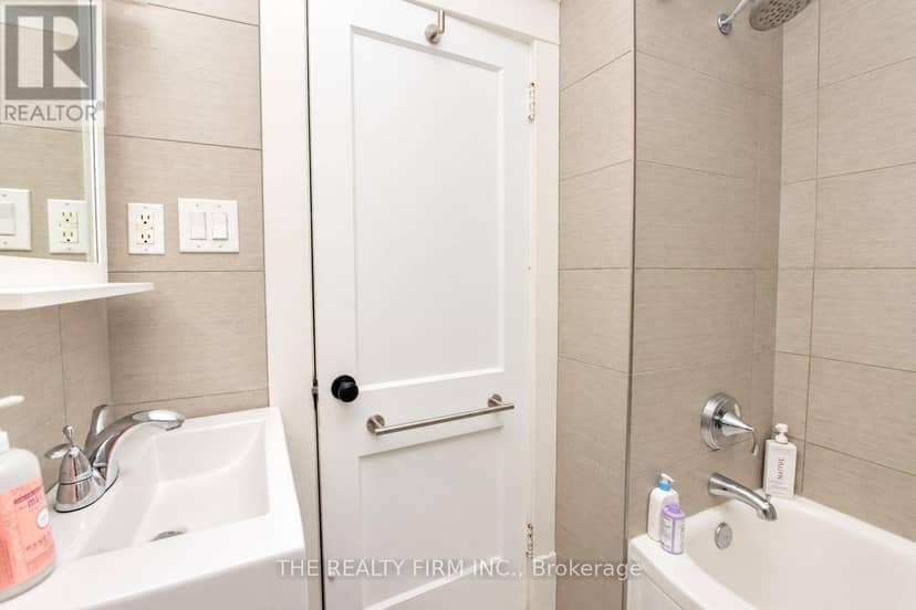 117 Thornton Avenue — photo 24 of 40
