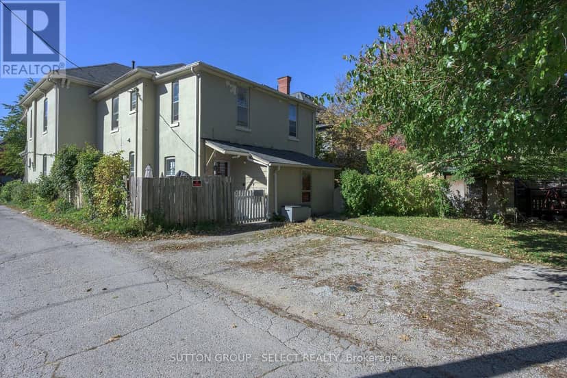 614-616 Wellington Street — photo 33 of 38